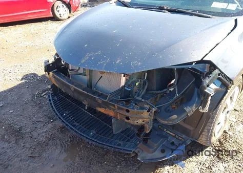 2016 Toyota Corolla Le из США, поврежденный, VIN 2T1BURHE4GC554935